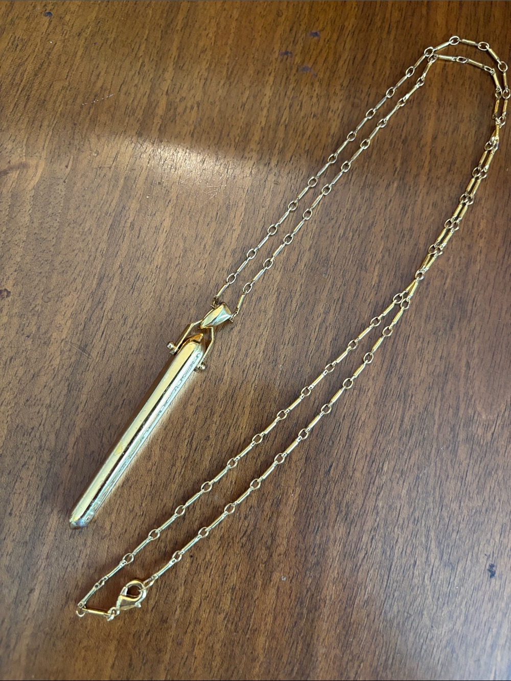 Stella & Dot Gold Tone Pendant Bar Necklace
